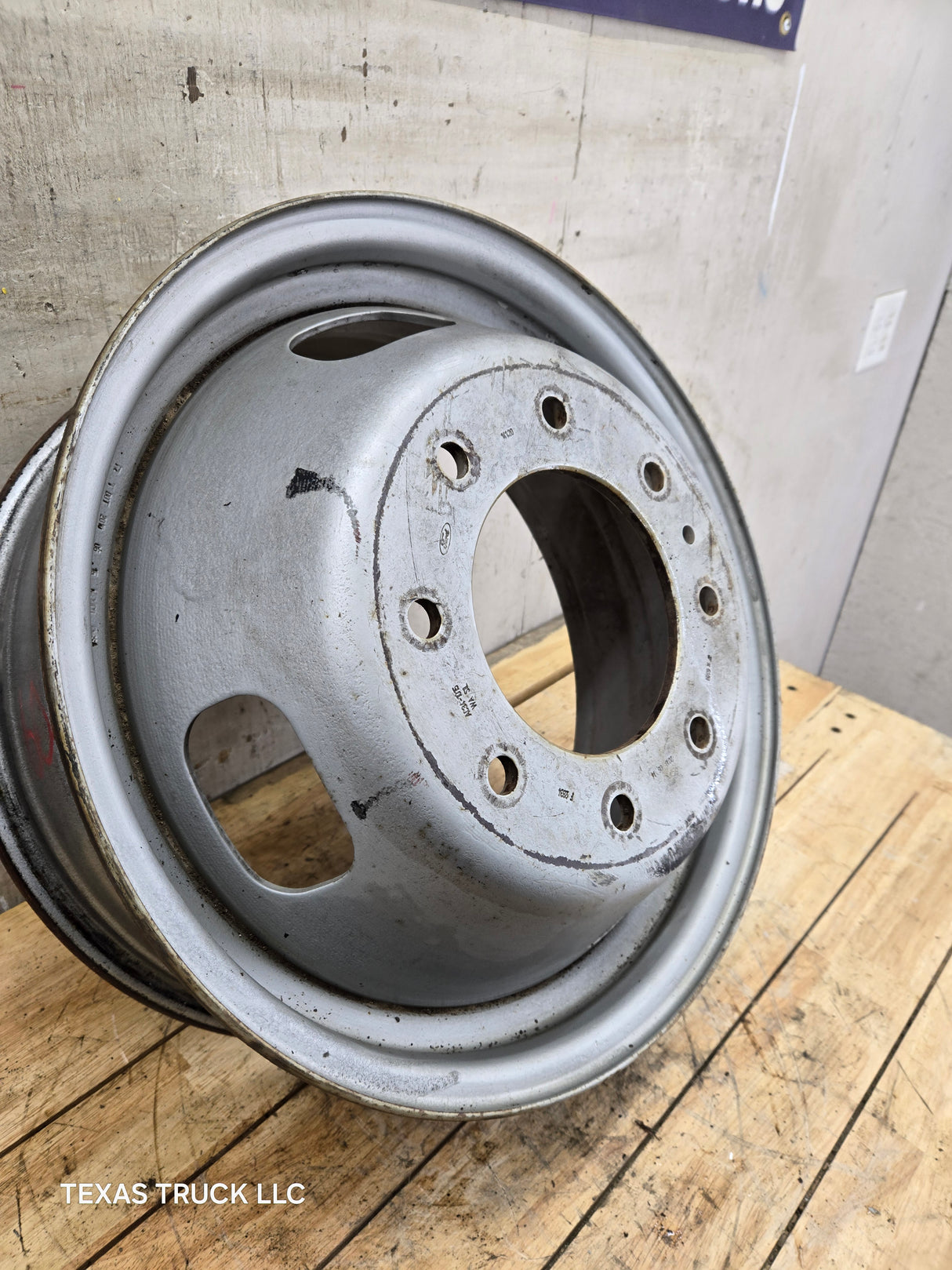 2005-2026 Ford Super Duty F350 Dually Wheel 17" x 6.5 Rim 8 lug