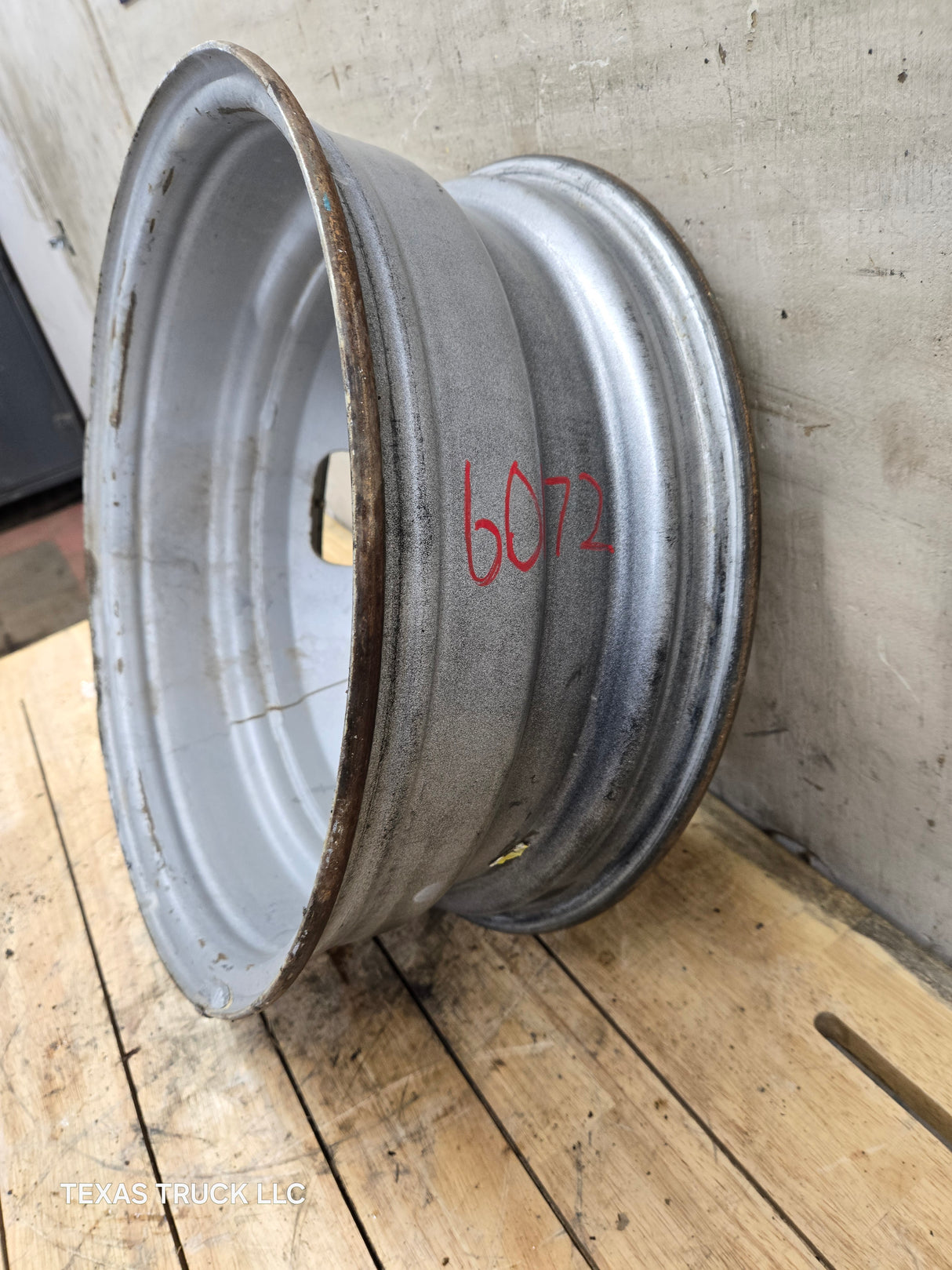 2005-2026 Ford Super Duty F350 Dually Wheel 17" x 6.5 Rim 8 lug