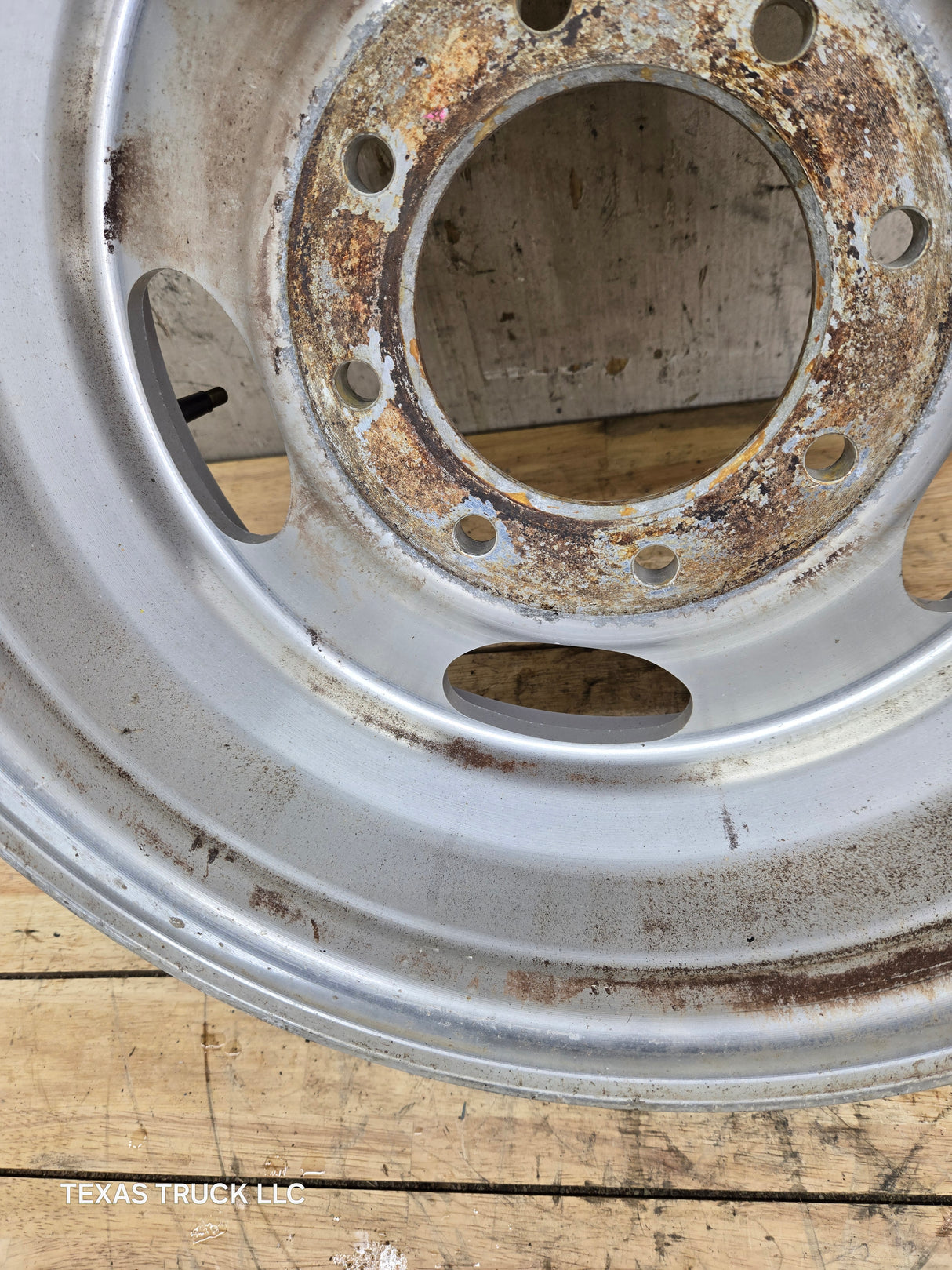 1999-2004 Ford F250 F350 Super Duty Excursion 16" Polished Aluminum Wheel Rim