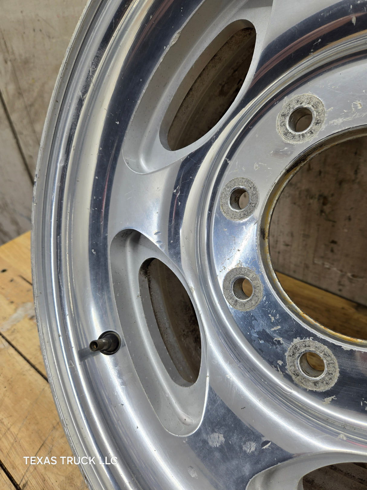 1999-2004 Ford F250 F350 Super Duty Excursion 16" Polished Aluminum Wheel Rim