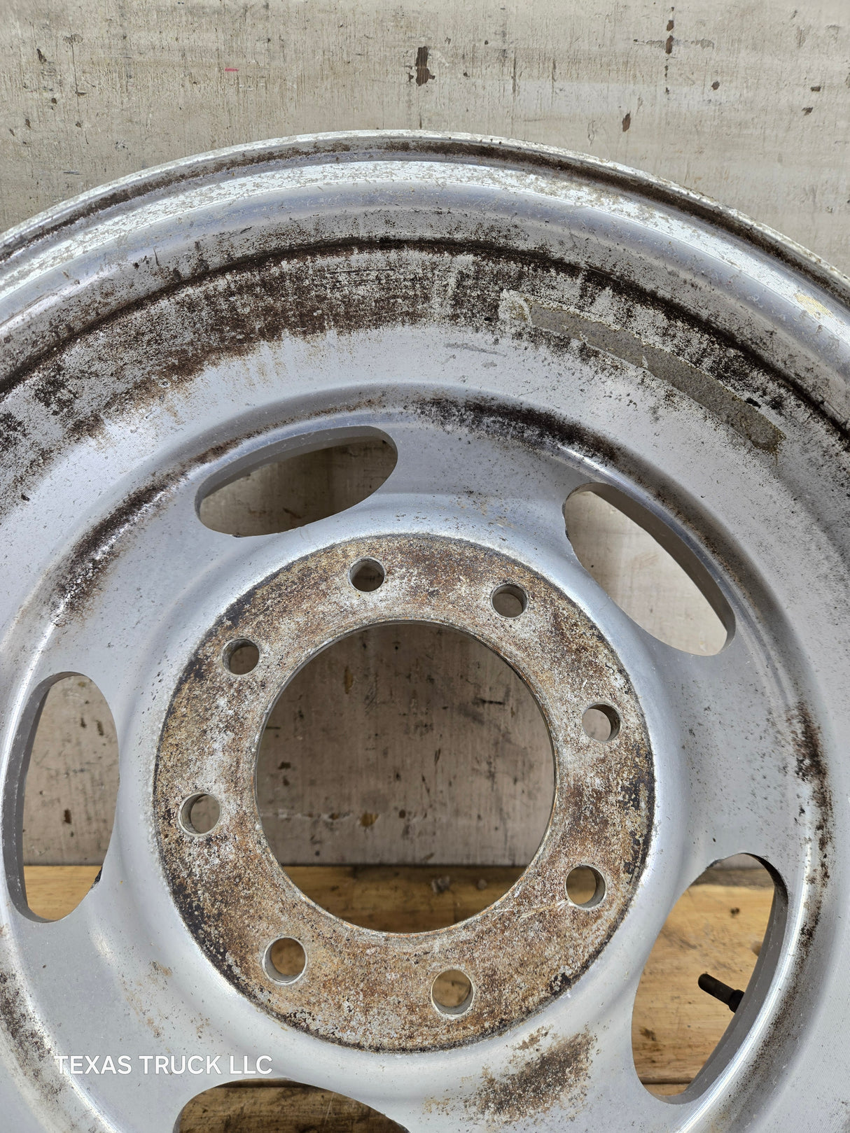 1999-2004 Ford F250 F350 Super Duty Excursion 16" Polished Aluminum Wheel Rim
