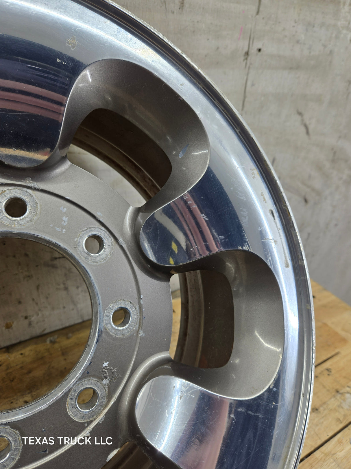 1999-2004 Ford F250 F350 Super Duty Excursion 16 x 7" Polished Aluminum Wheel Rim 8 x 170