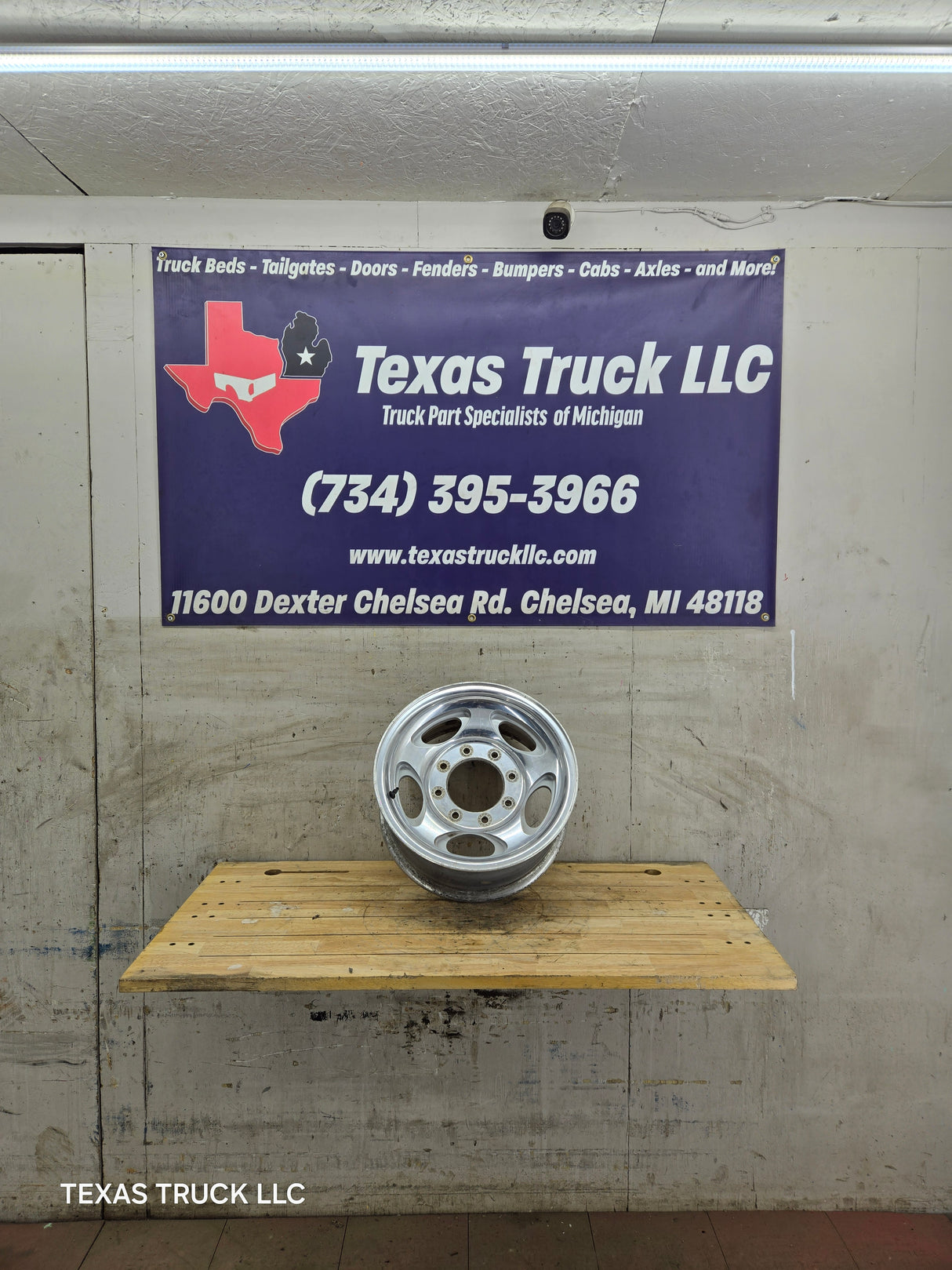 1999-2004 Ford F250 F350 Super Duty Excursion 16" Polished Aluminum Wheel Rim