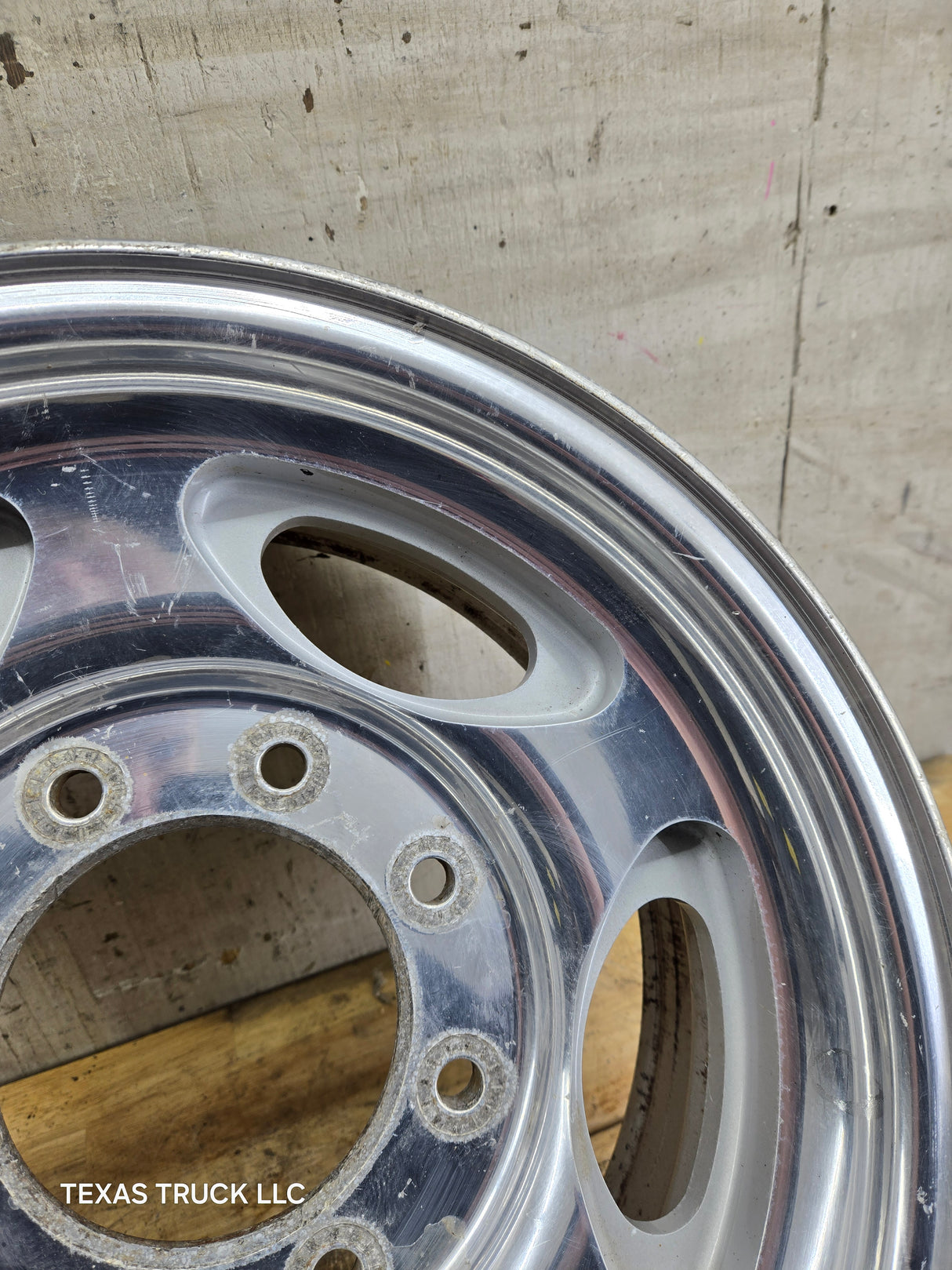 1999-2004 Ford F250 F350 Super Duty Excursion 16" Polished Aluminum Wheel Rim