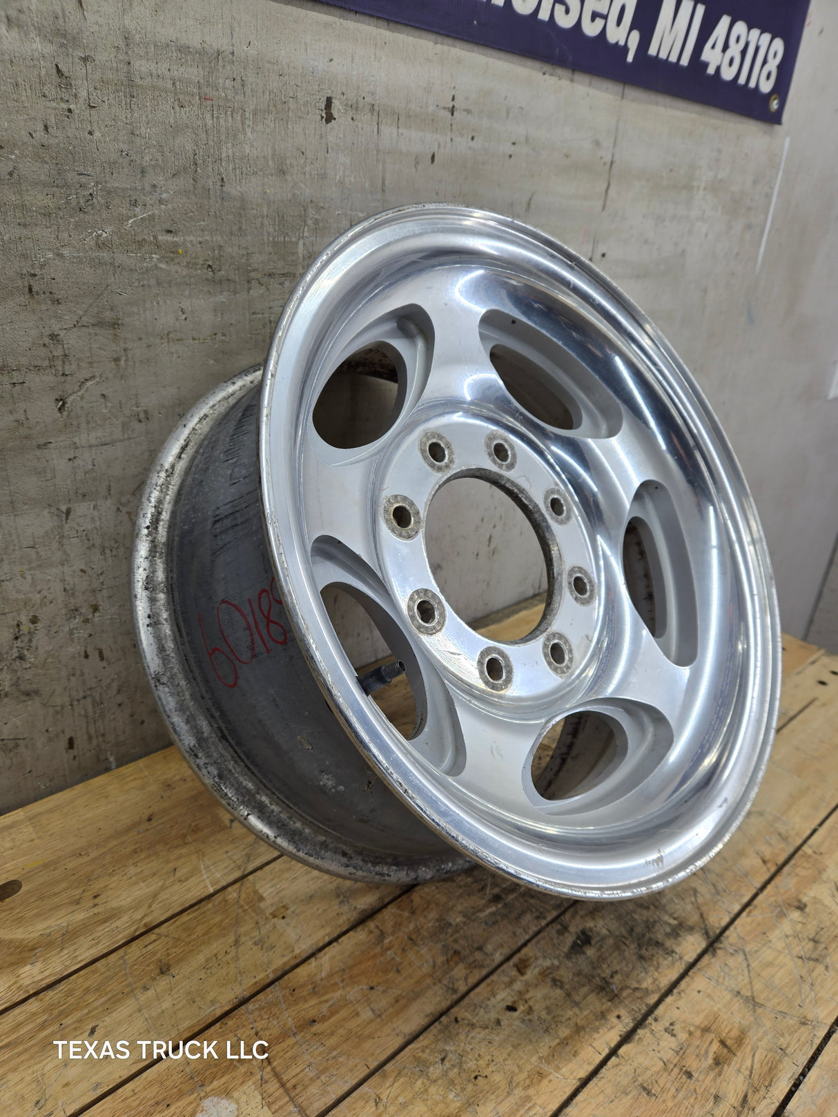 1999-2004 Ford F250 F350 Super Duty Excursion 16" Polished Aluminum Wheel Rim
