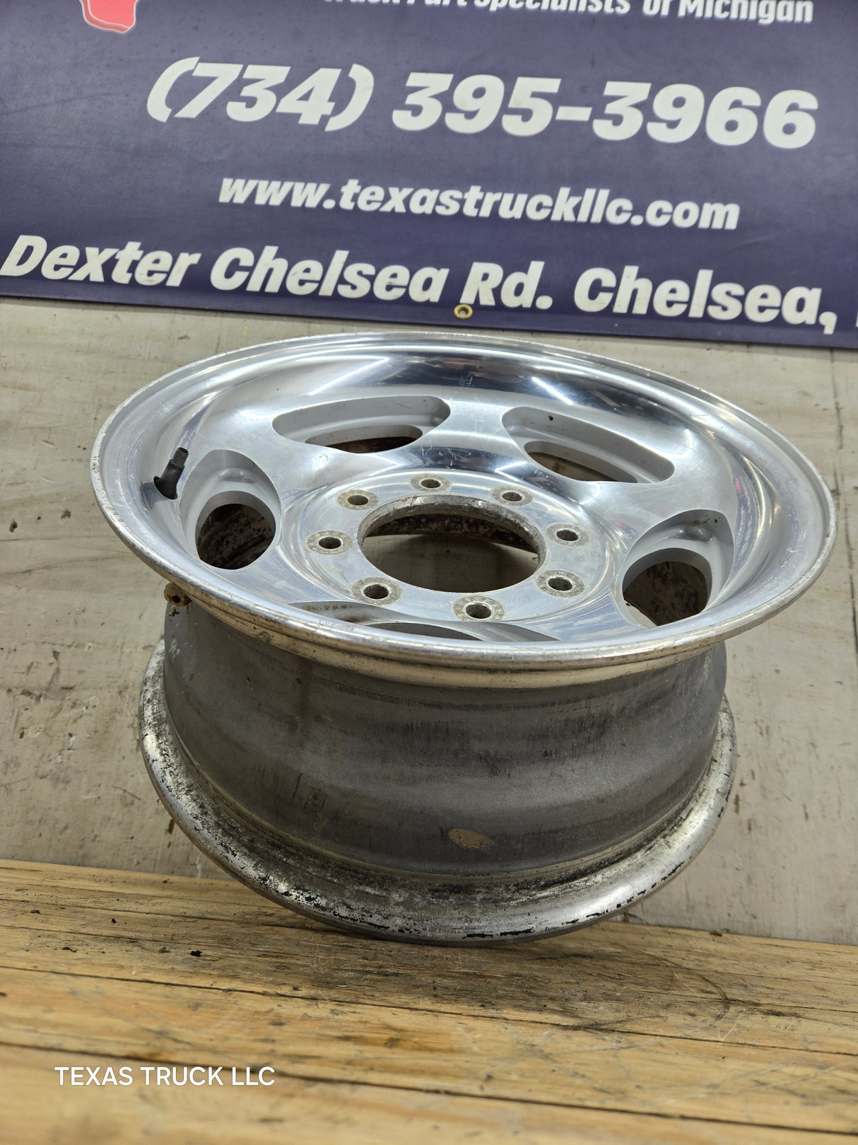 1999-2004 Ford F250 F350 Super Duty Excursion 16" Polished Aluminum Wheel Rim