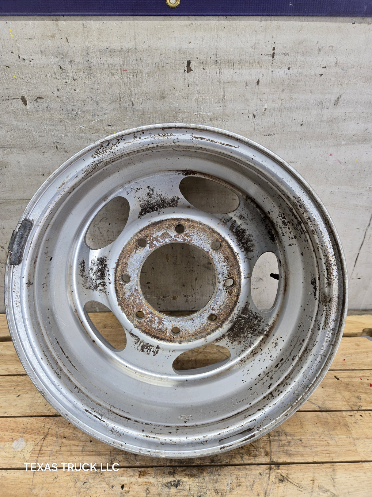 1999-2004 Ford F250 F350 Super Duty Excursion 16" Polished Aluminum Wheel Rim