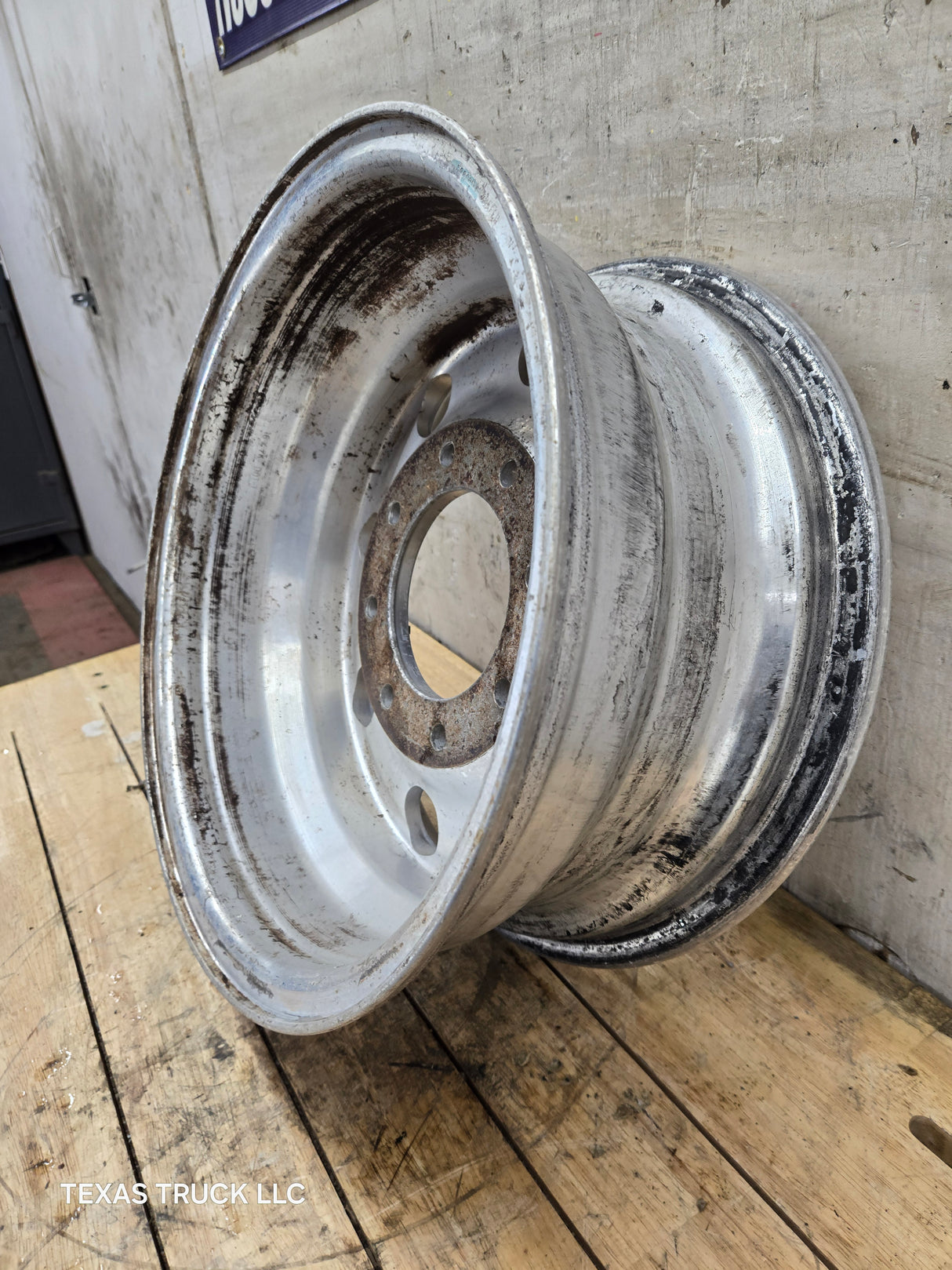 1999-2004 Ford F250 F350 Super Duty Excursion 16" Polished Aluminum Wheel Rim