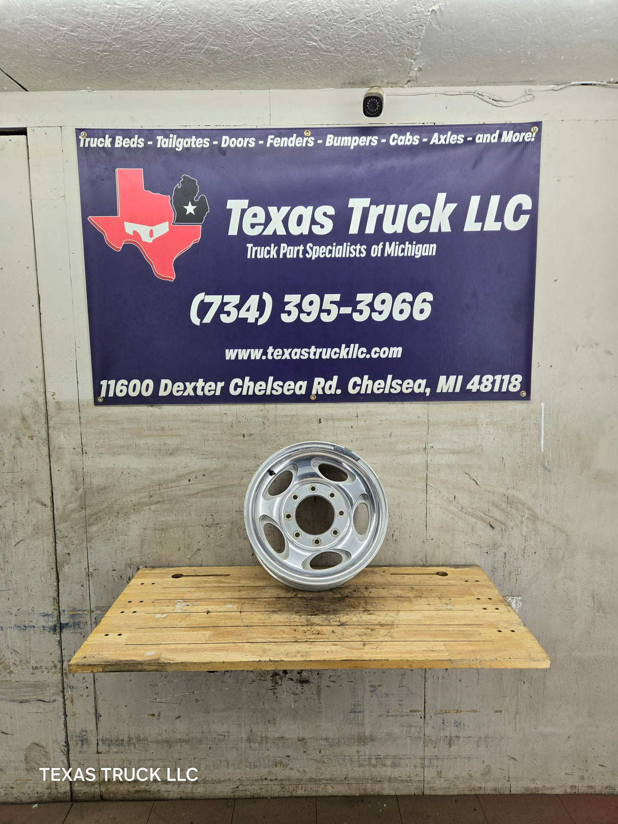 1999-2004 Ford F250 F350 Super Duty Excursion 16" Polished Aluminum Wheel Rim