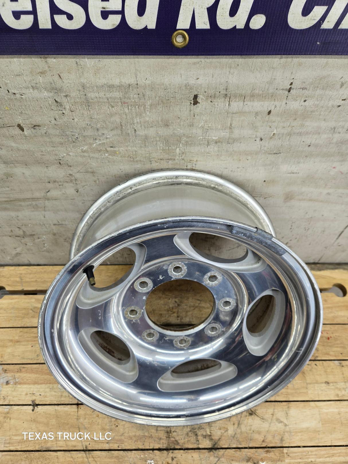 1999-2004 Ford F250 F350 Super Duty Excursion 16" Polished Aluminum Wheel Rim