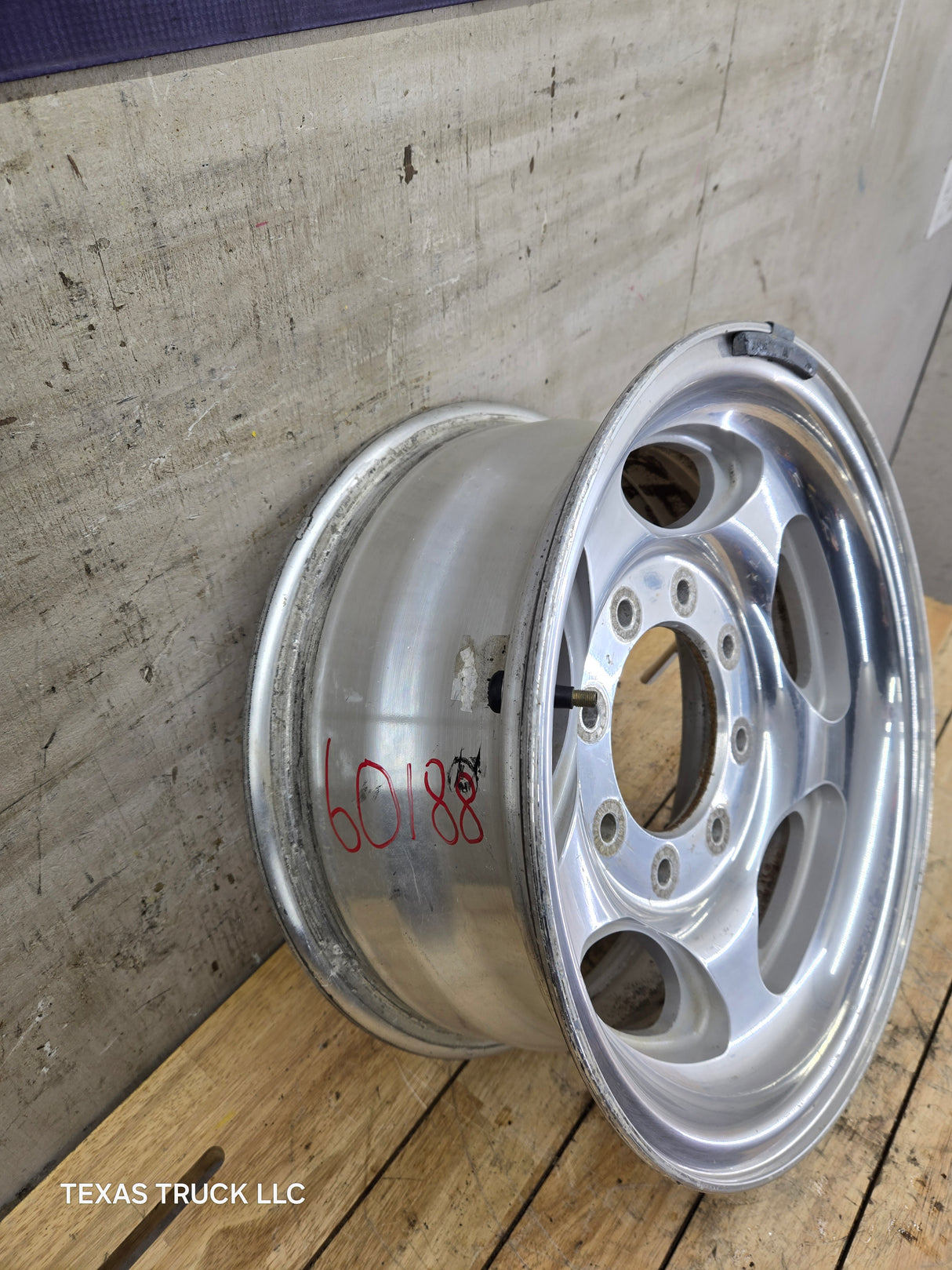 1999-2004 Ford F250 F350 Super Duty Excursion 16" Polished Aluminum Wheel Rim