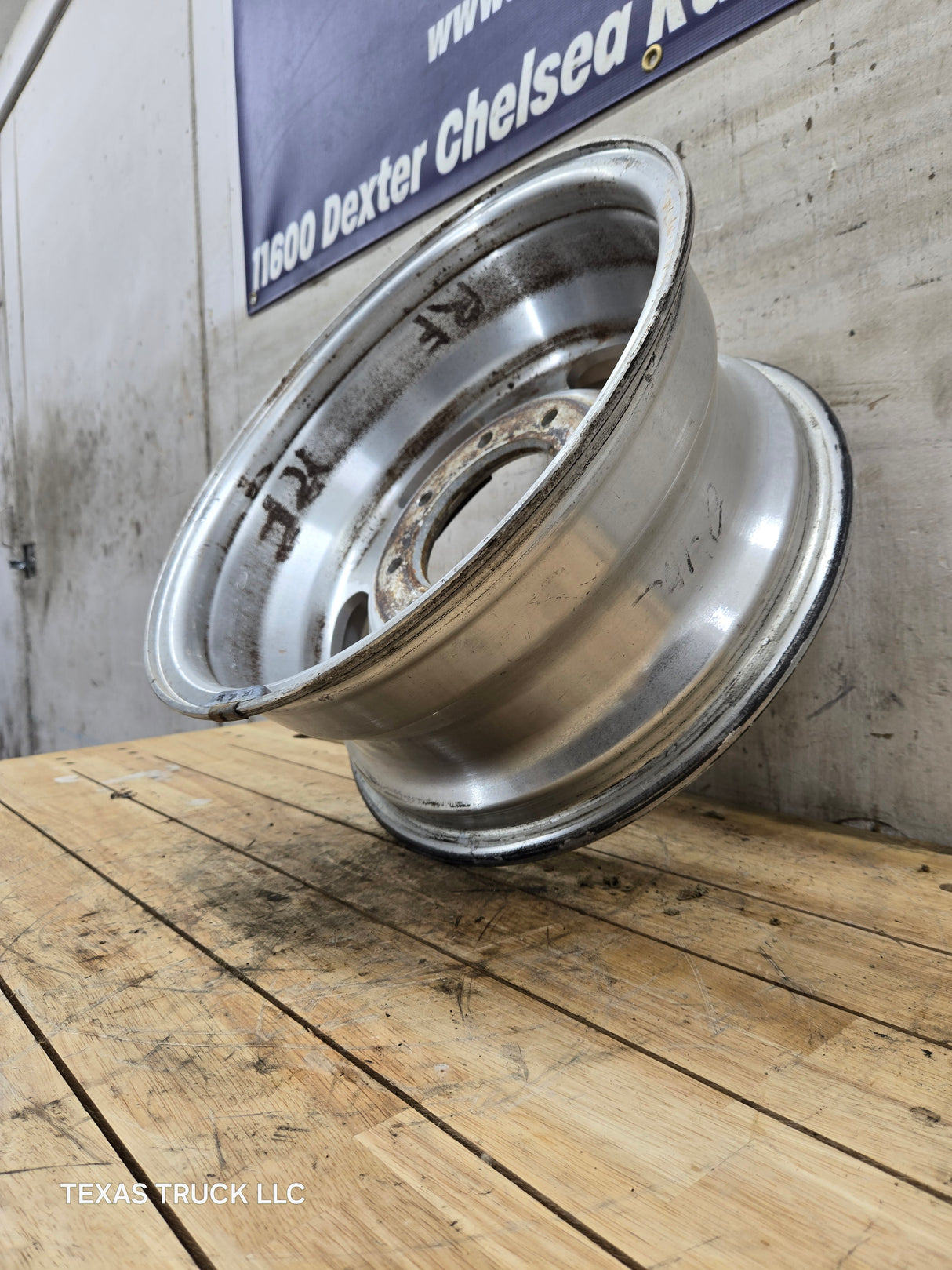 1999-2004 Ford F250 F350 Super Duty Excursion 16" Polished Aluminum Wheel Rim