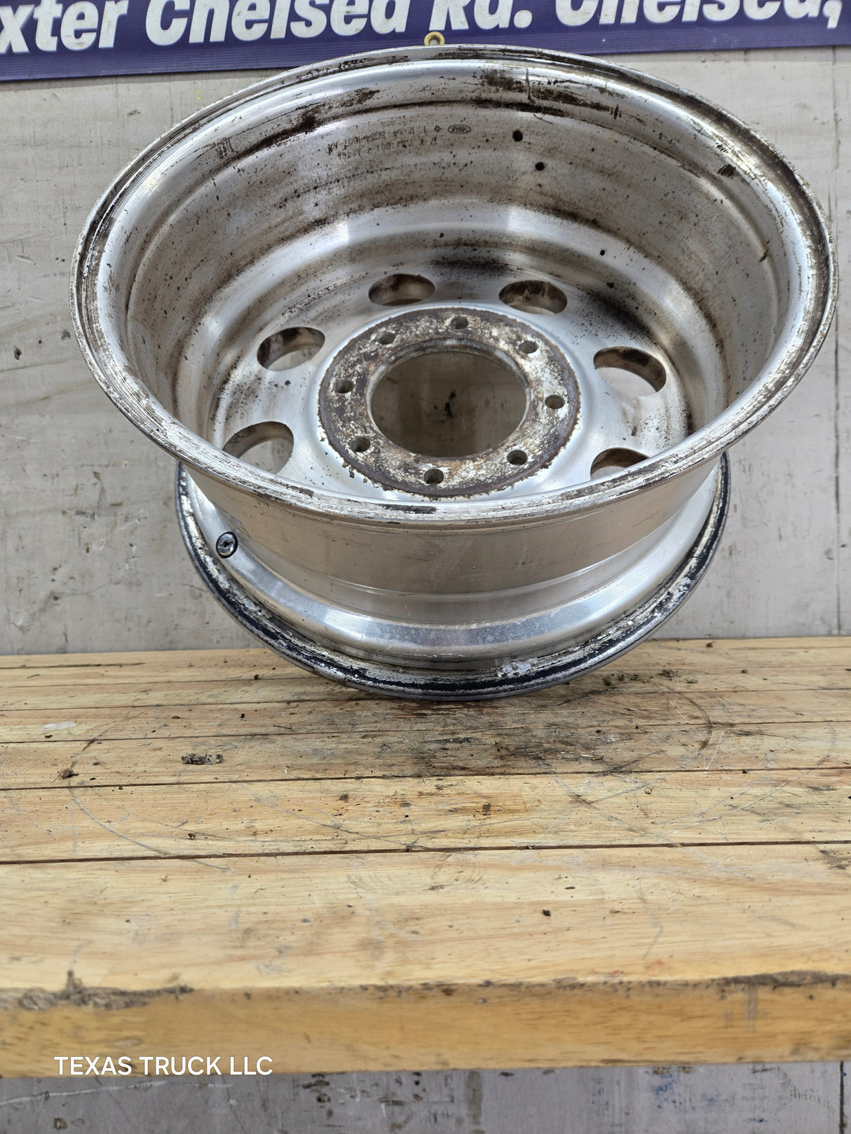 2005-2007 Ford Super Duty F250 F350 17" x 7.5" Aluminum Wheel 8x170 SRW