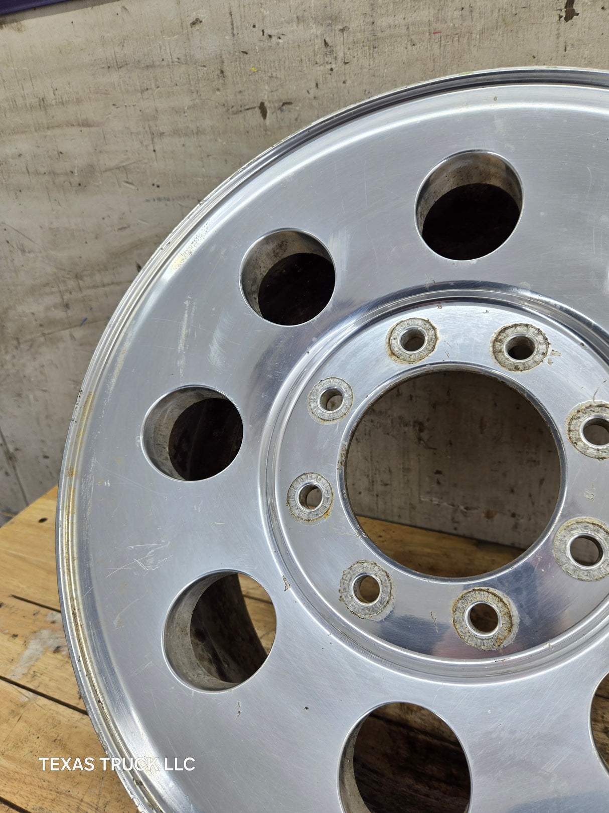 2005-2007 Ford Super Duty F250 F350 17" x 7.5" Aluminum Wheel 8x170 SRW