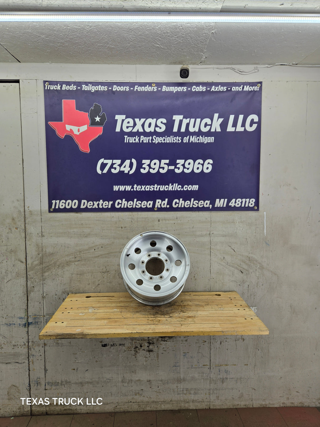 1999-2004 Ford F250 F350 Super Duty Excursion 16 x 7" Brushed Aluminum Wheel Rim 8 x 170