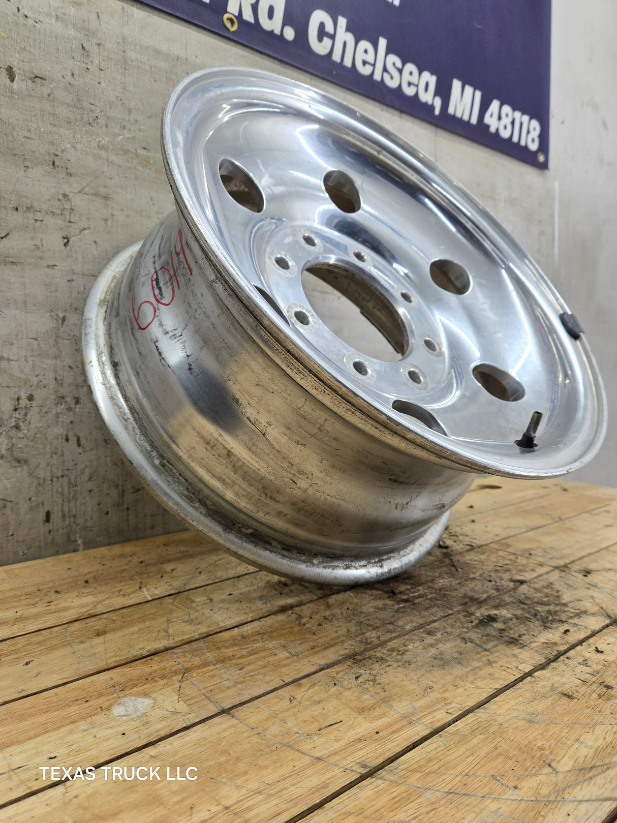 1999-2004 Ford F250 F350 Super Duty Excursion 16 x 7" Polished Aluminum Wheel Rim 8 x 170