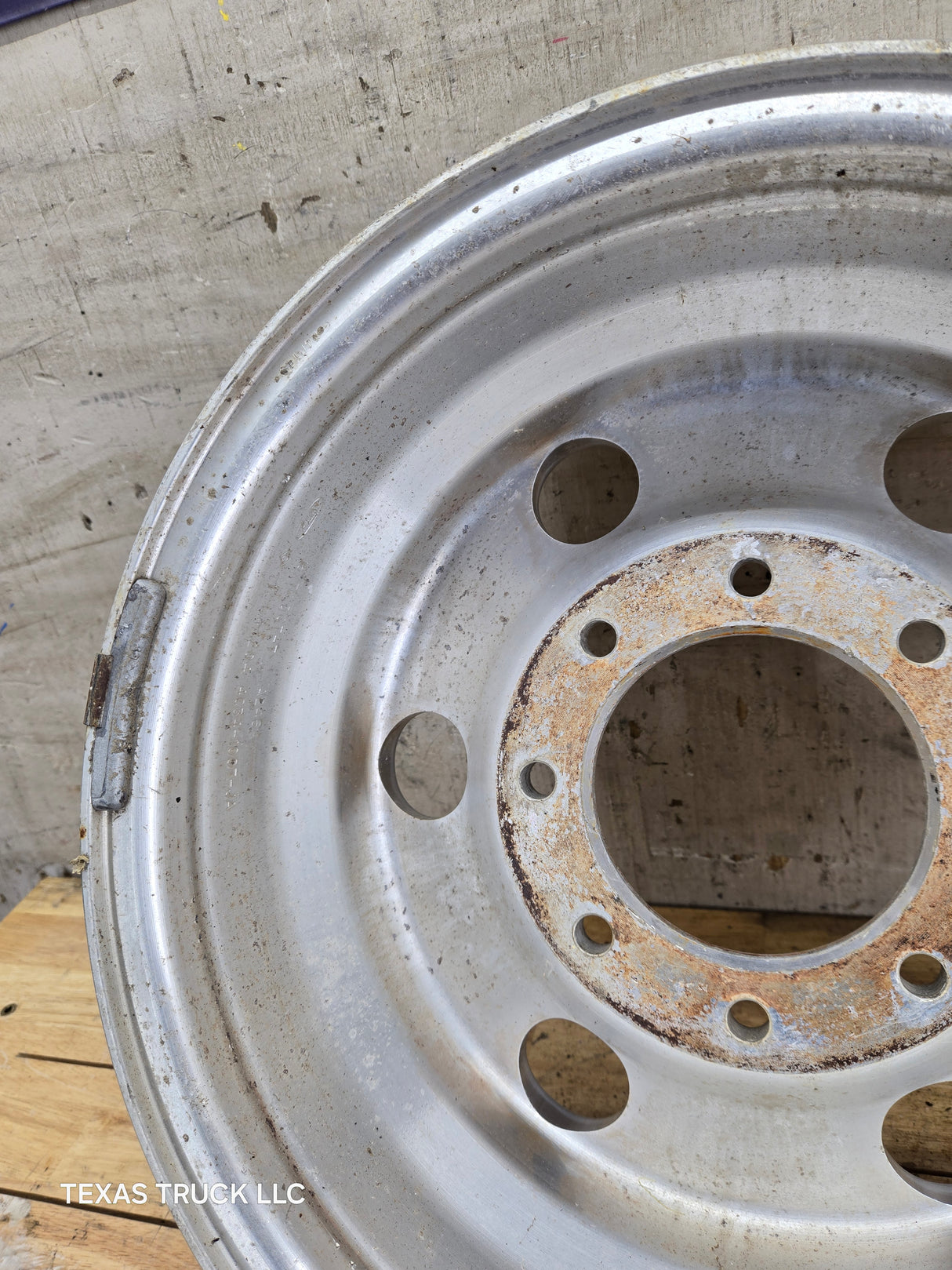 1999-2004 Ford F250 F350 Super Duty Excursion 16 x 7" Polished Aluminum Wheel Rim 8 x 170