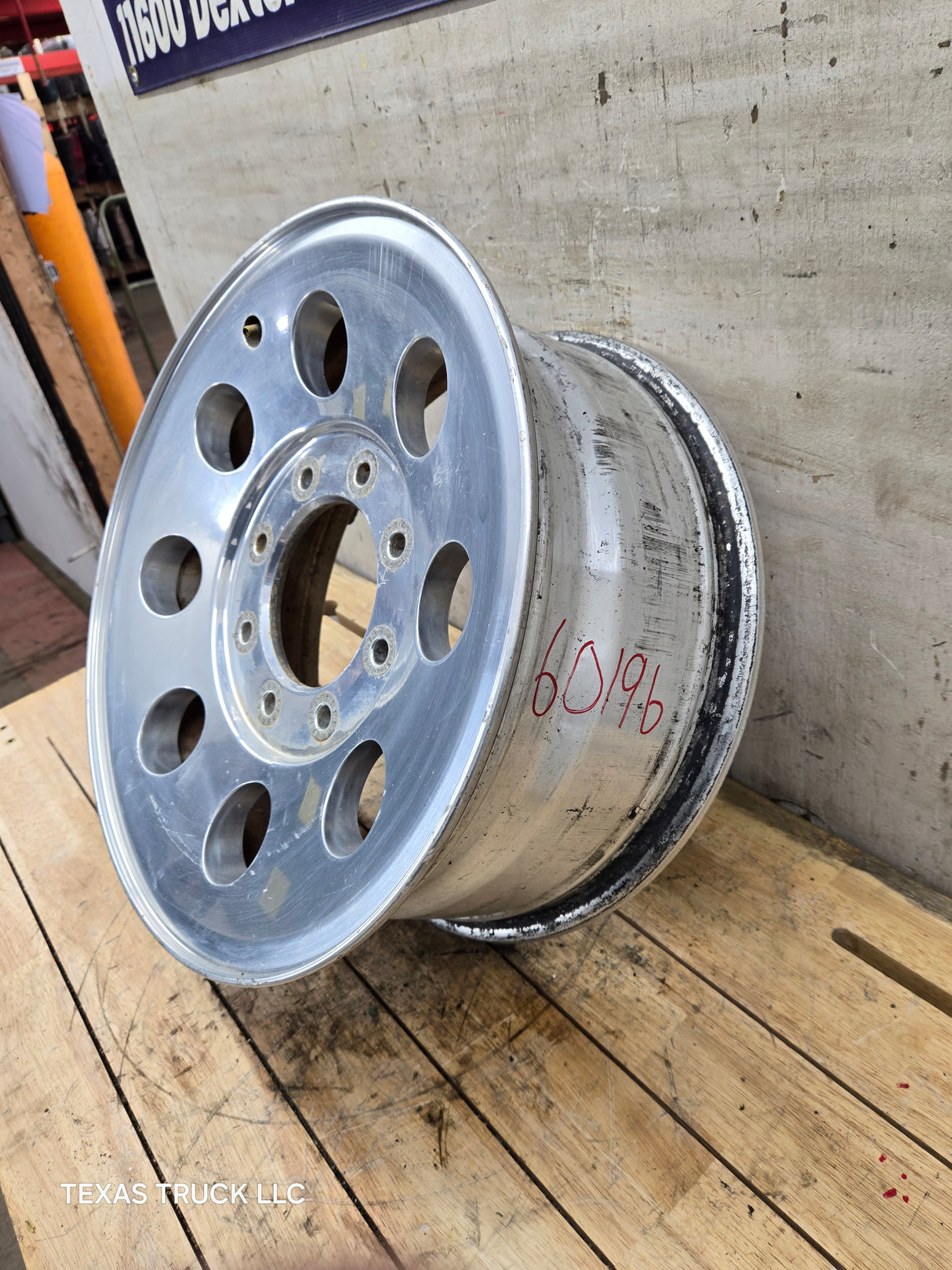 2005-2007 Ford Super Duty F250 F350 17" x 7.5" Aluminum Wheel 8x170 SRW