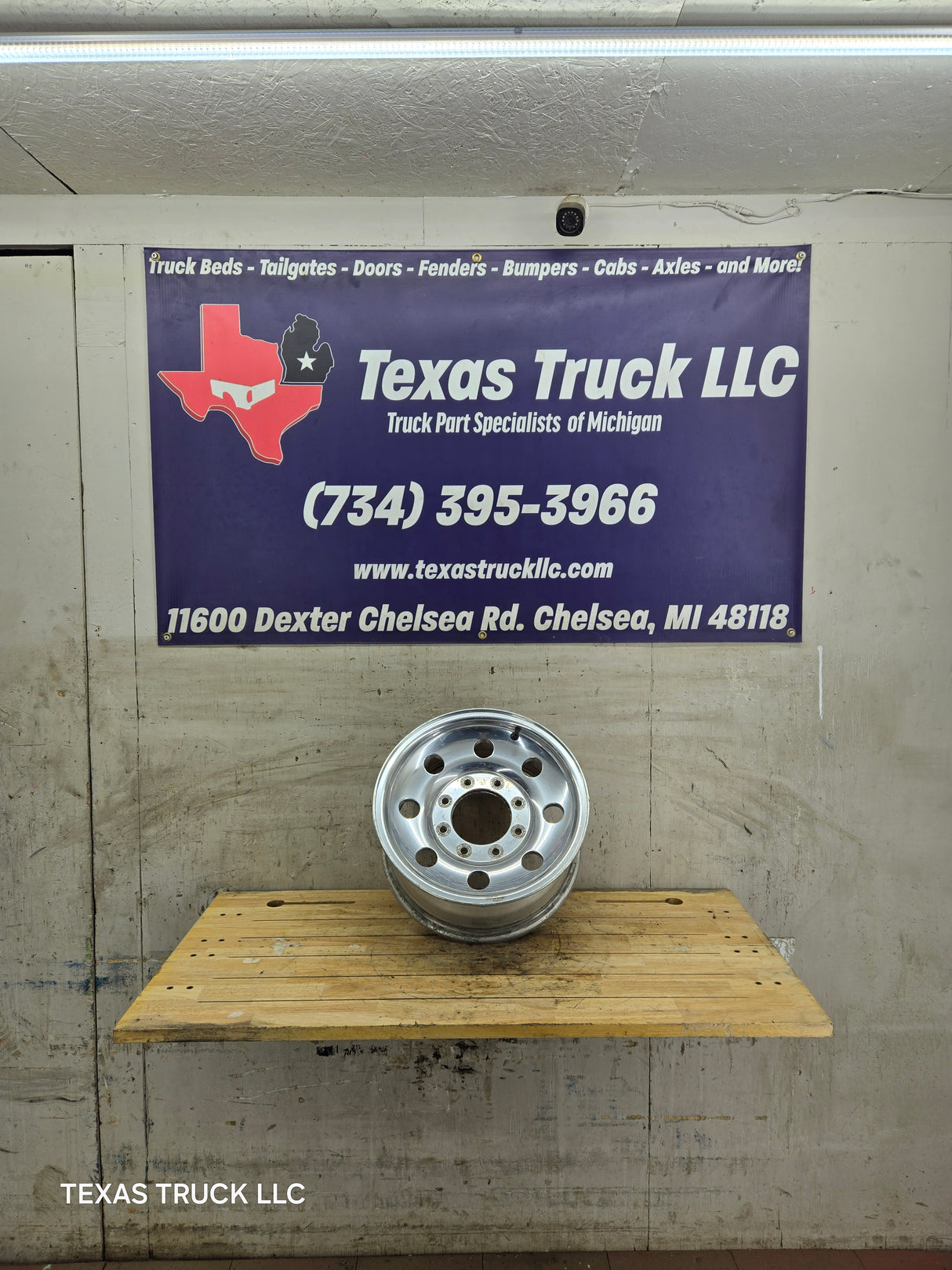 1999-2004 Ford F250 F350 Super Duty Excursion 16 x 7" Polished Aluminum Wheel Rim 8 x 170