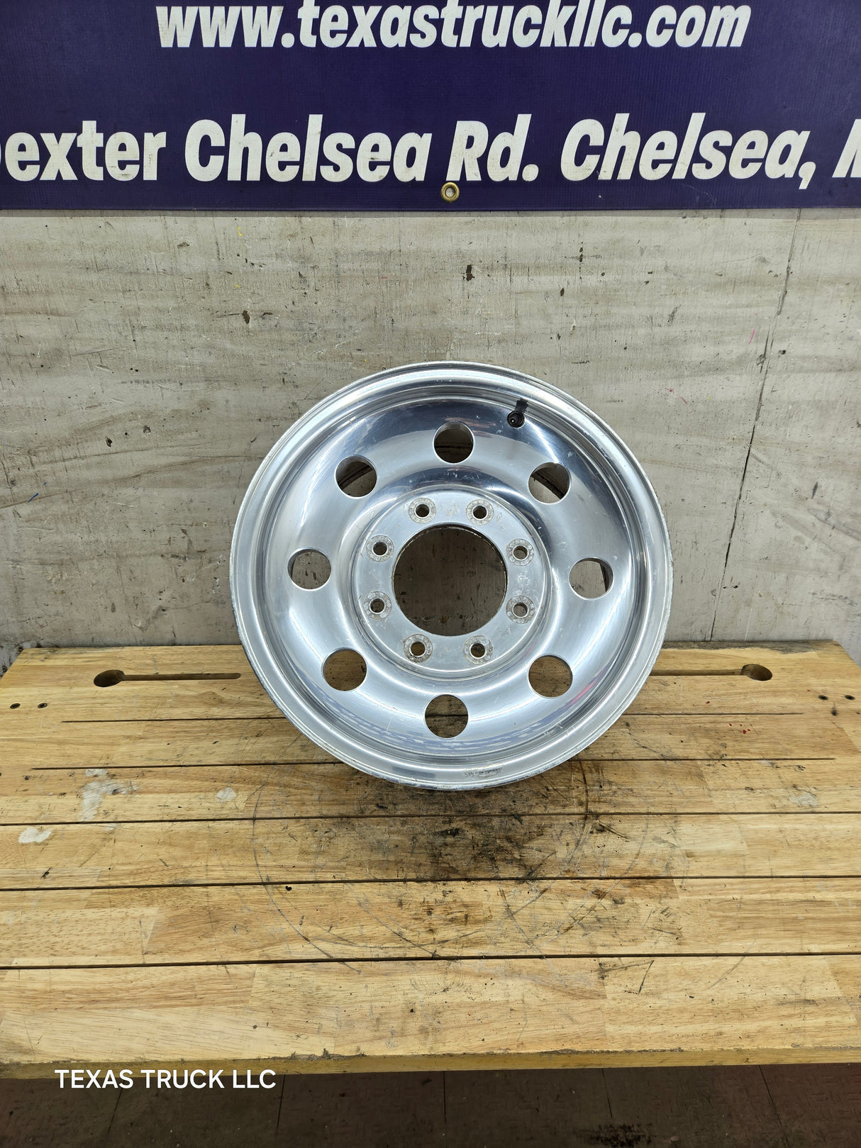 1999-2004 Ford F250 F350 Super Duty Excursion 16 x 7" Polished Aluminum Wheel Rim 8 x 170