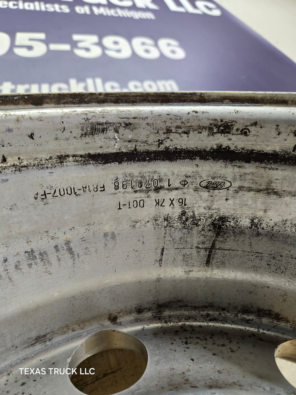 1999-2004 Ford F250 F350 Super Duty Excursion 16 x 7" Polished Aluminum Wheel Rim 8 x 170