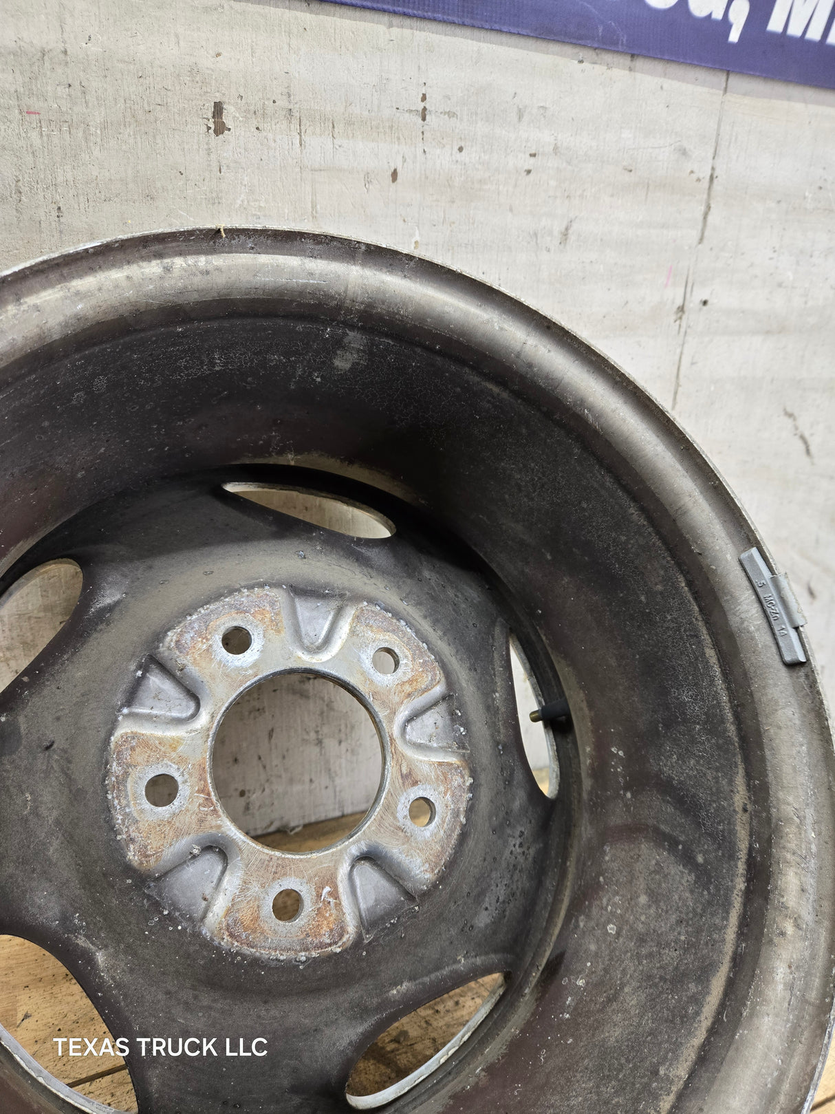 1999-2004 Ford F150 16" x 7" Aluminum Wheel Rim