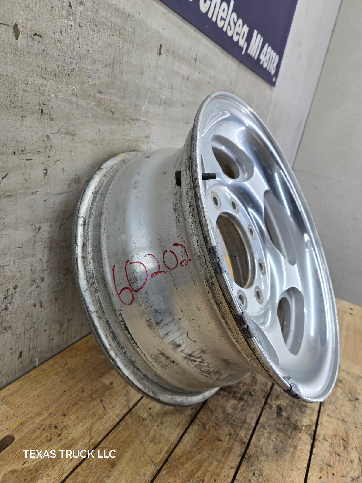 1999-2004 Ford F250 F350 Super Duty Excursion 16 x 7" Polished Aluminum Wheel Rim 8 x 170