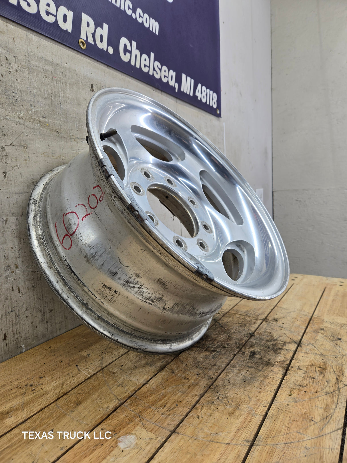 1999-2004 Ford F250 F350 Super Duty Excursion 16 x 7" Polished Aluminum Wheel Rim 8 x 170