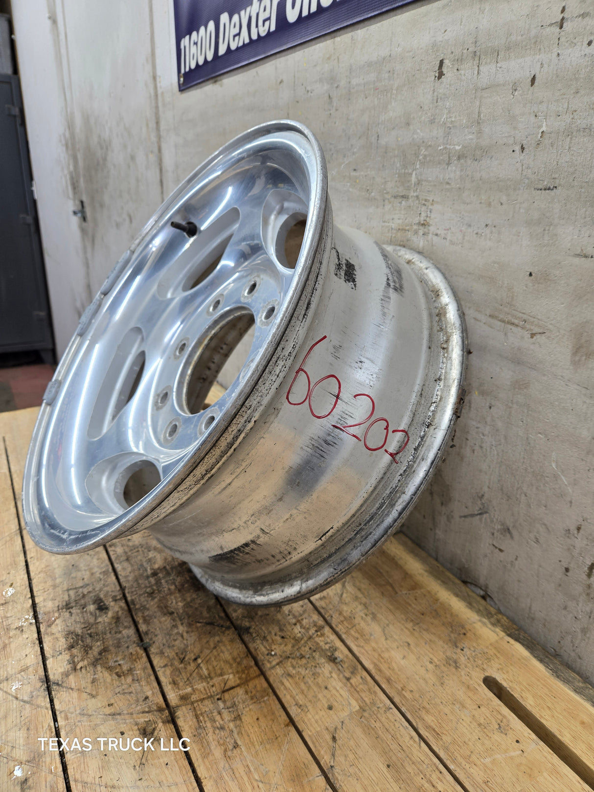 1999-2004 Ford F250 F350 Super Duty Excursion 16 x 7" Polished Aluminum Wheel Rim 8 x 170
