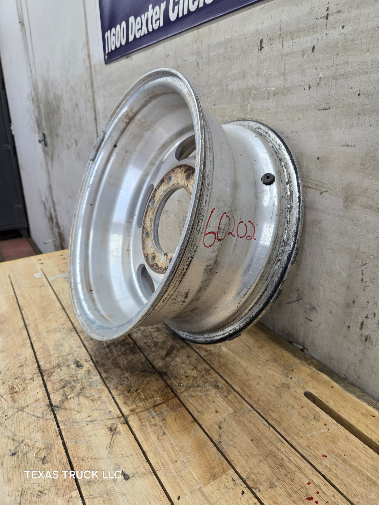 1999-2004 Ford F250 F350 Super Duty Excursion 16 x 7" Polished Aluminum Wheel Rim 8 x 170