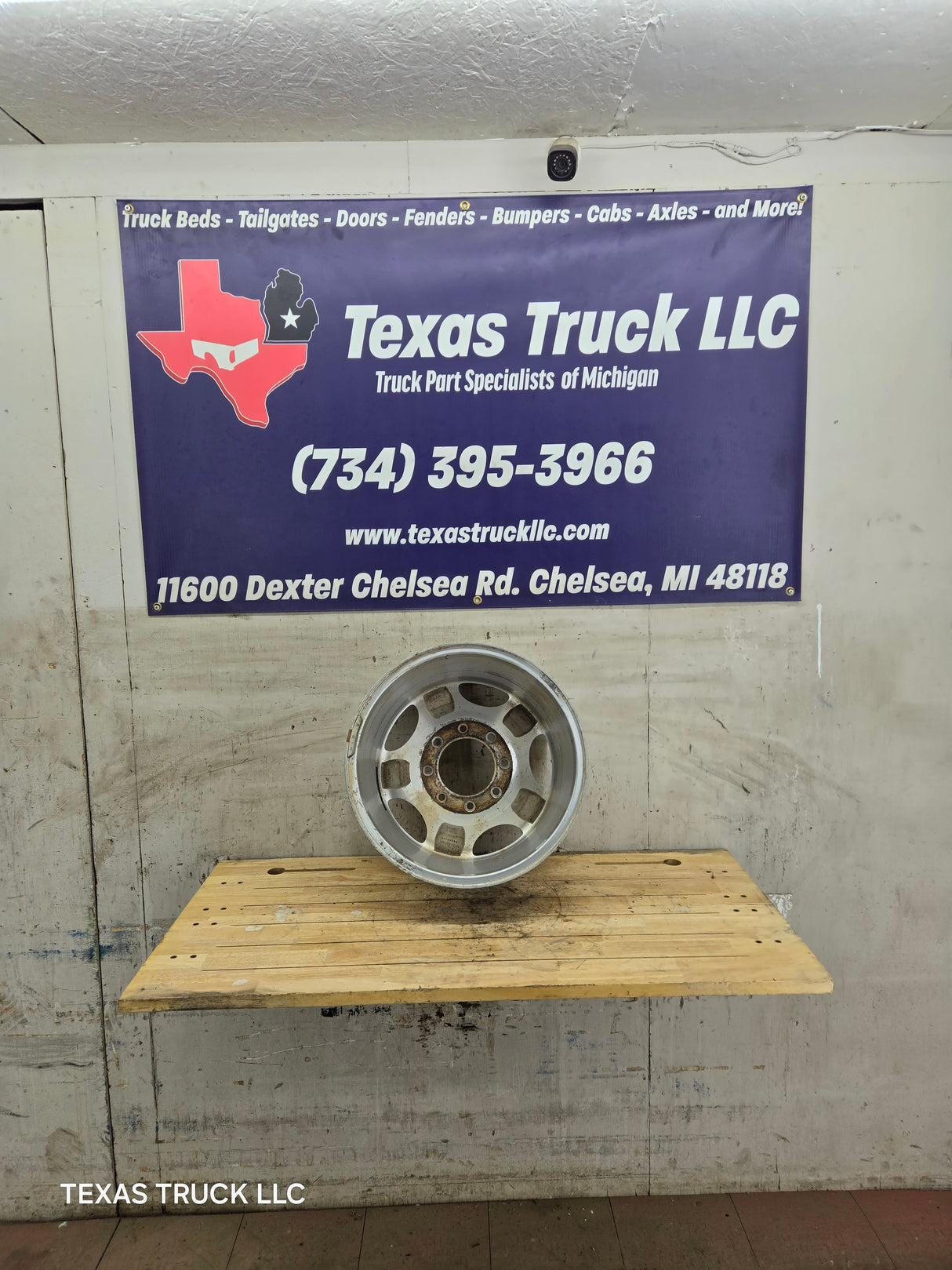 2009-2016 Ford Super Duty F250 F350 18" x 8" Aluminum Wheel 8x170 SRW