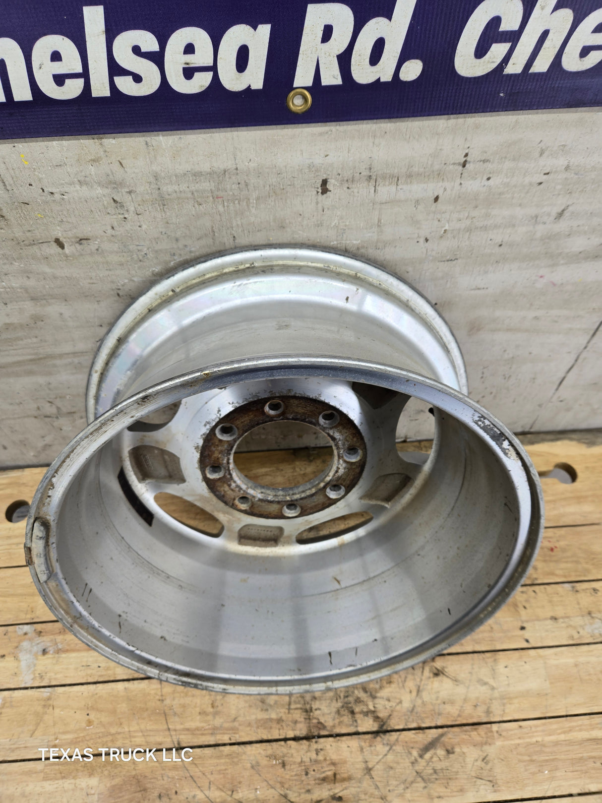 2009-2016 Ford Super Duty F250 F350 18" x 8" Aluminum Wheel 8x170 SRW