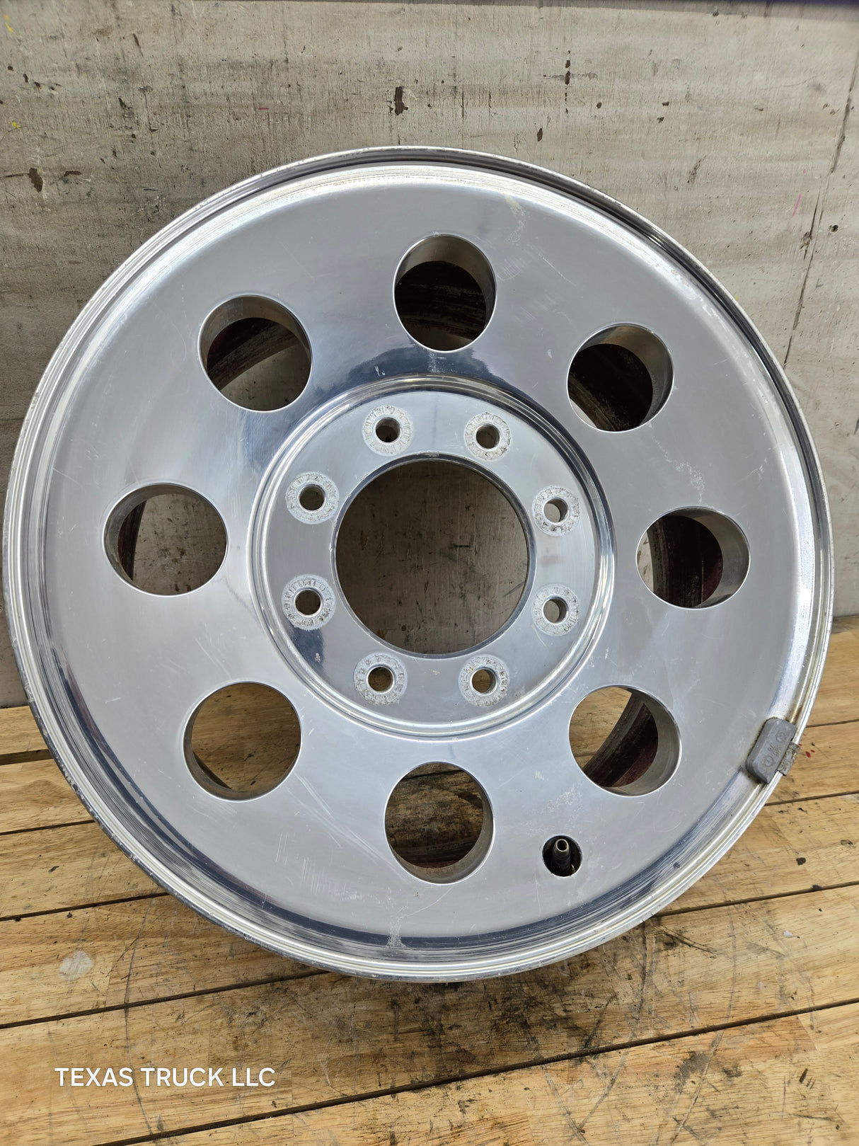 2005-2007 Ford Super Duty F250 F350 17" x 7.5" Aluminum Wheel 8x170 SRW