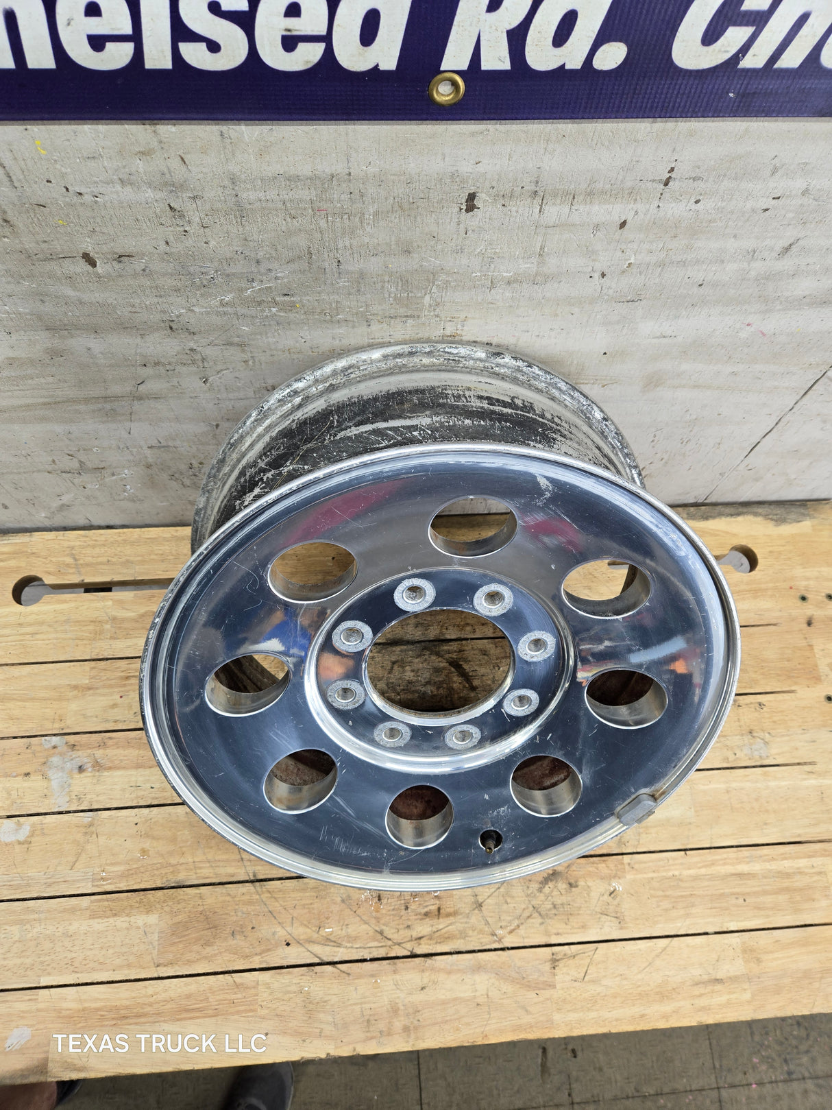 2005-2007 Ford Super Duty F250 F350 17" x 7.5" Aluminum Wheel 8x170 SRW