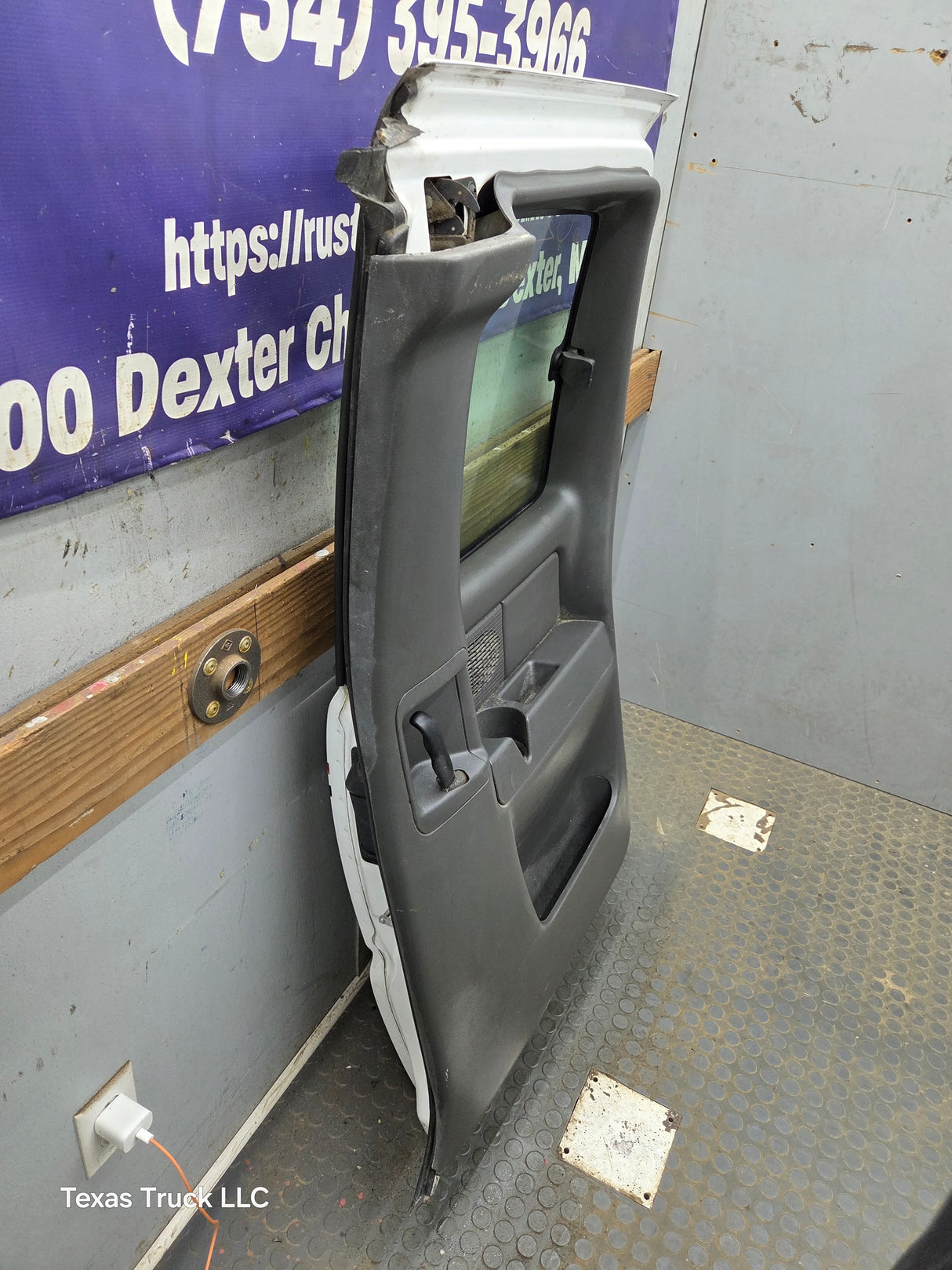1999-2006 Chevrolet Silverado / GMC Sierra 1500 2500 3500 HD Rear Passenger side Extended Cab Rear Door