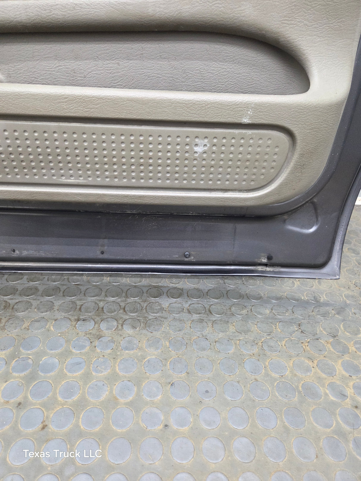 2003-2008 Dodge Ram 3rd Gen Driver Side Front Quad Cab Crew Cab Door 1500 2500 3500 4500 5500 - Gray