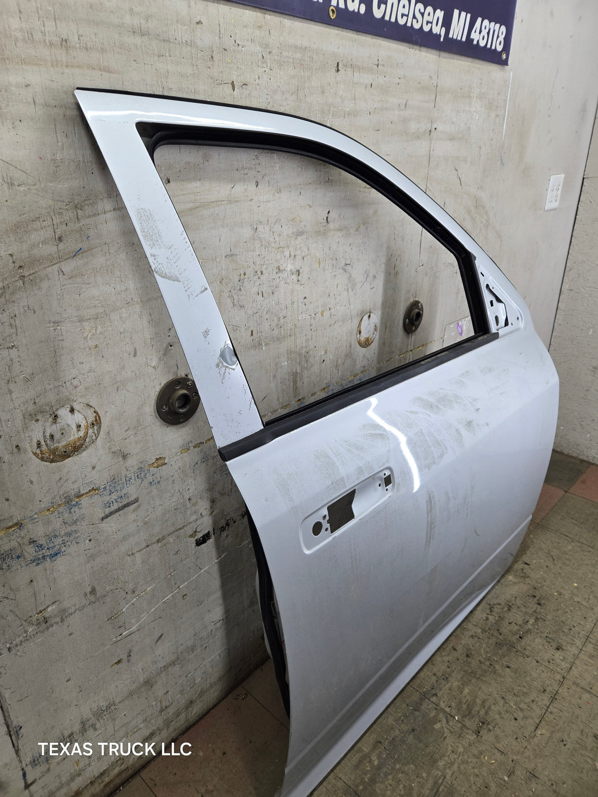2009-2018 Dodge Ram 4th Gen Passenger Side RH Front Quad Crew Cab Door 1500 2500 3500 4500 5500