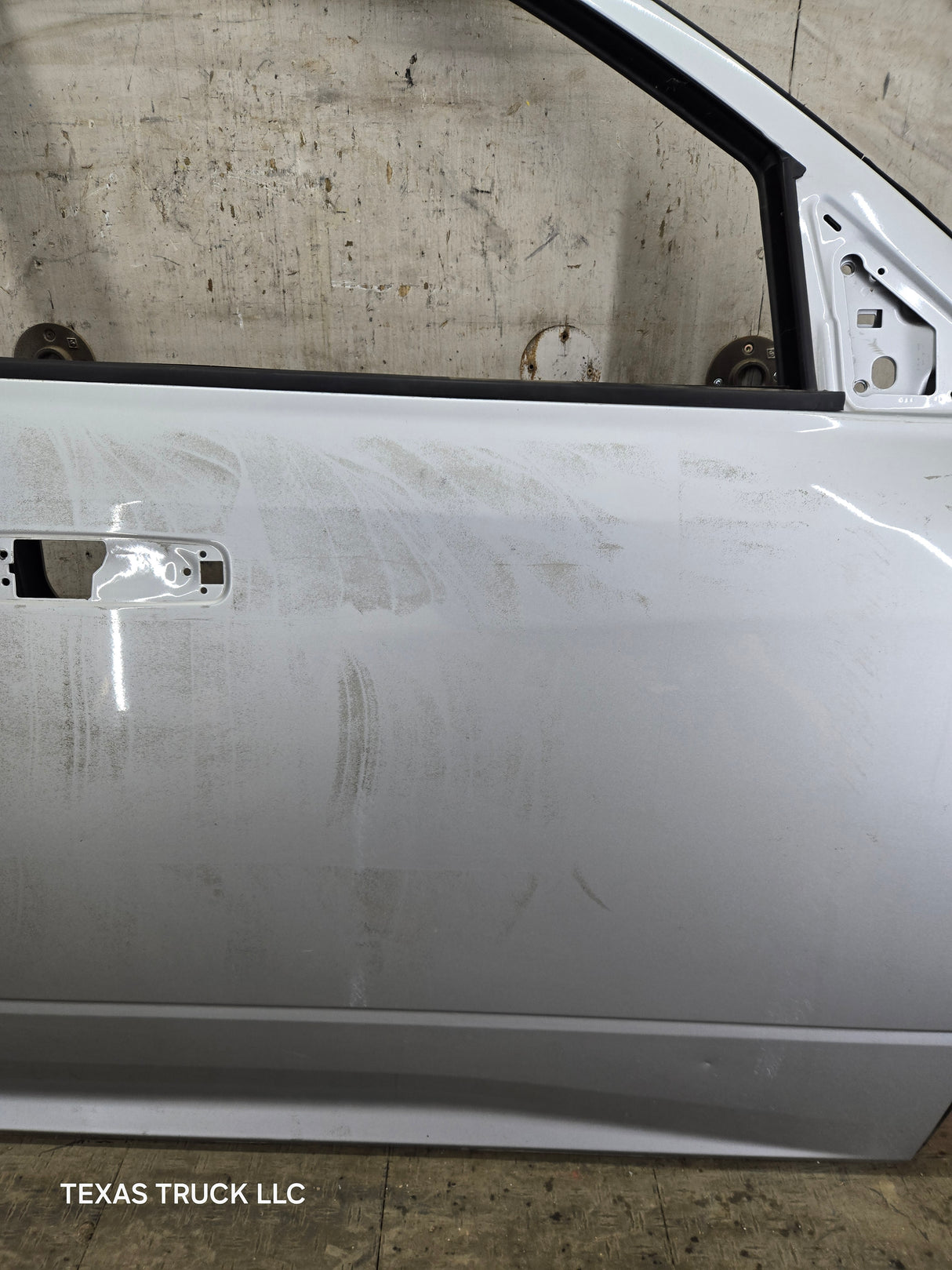 2009-2018 Dodge Ram 4th Gen Passenger Side RH Front Quad Crew Cab Door 1500 2500 3500 4500 5500