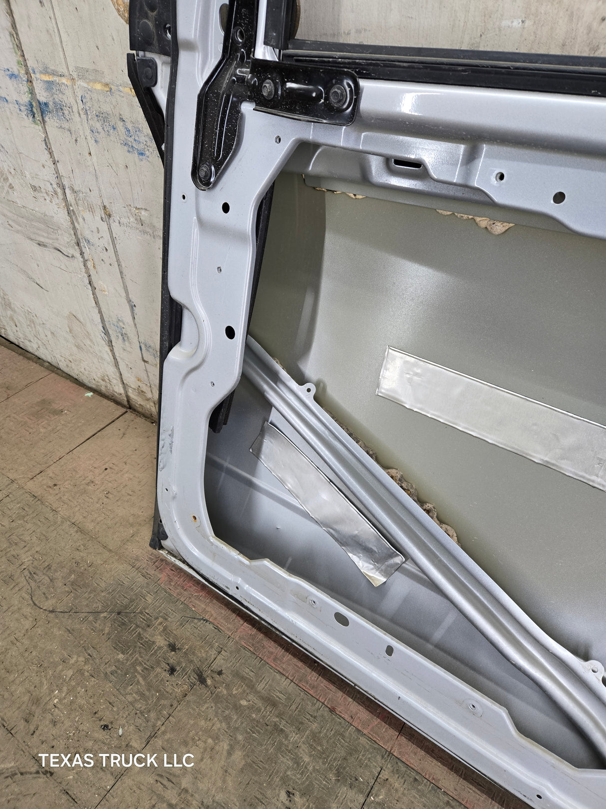 2009-2018 Dodge Ram 4th Gen Passenger Side RH Front Quad Crew Cab Door 1500 2500 3500 4500 5500
