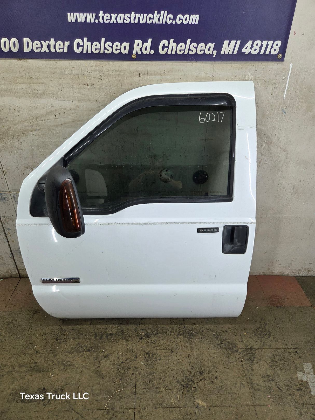 1999-2011 Ford Super Duty LH Driver Side Front Door F250 F350 F450 F550