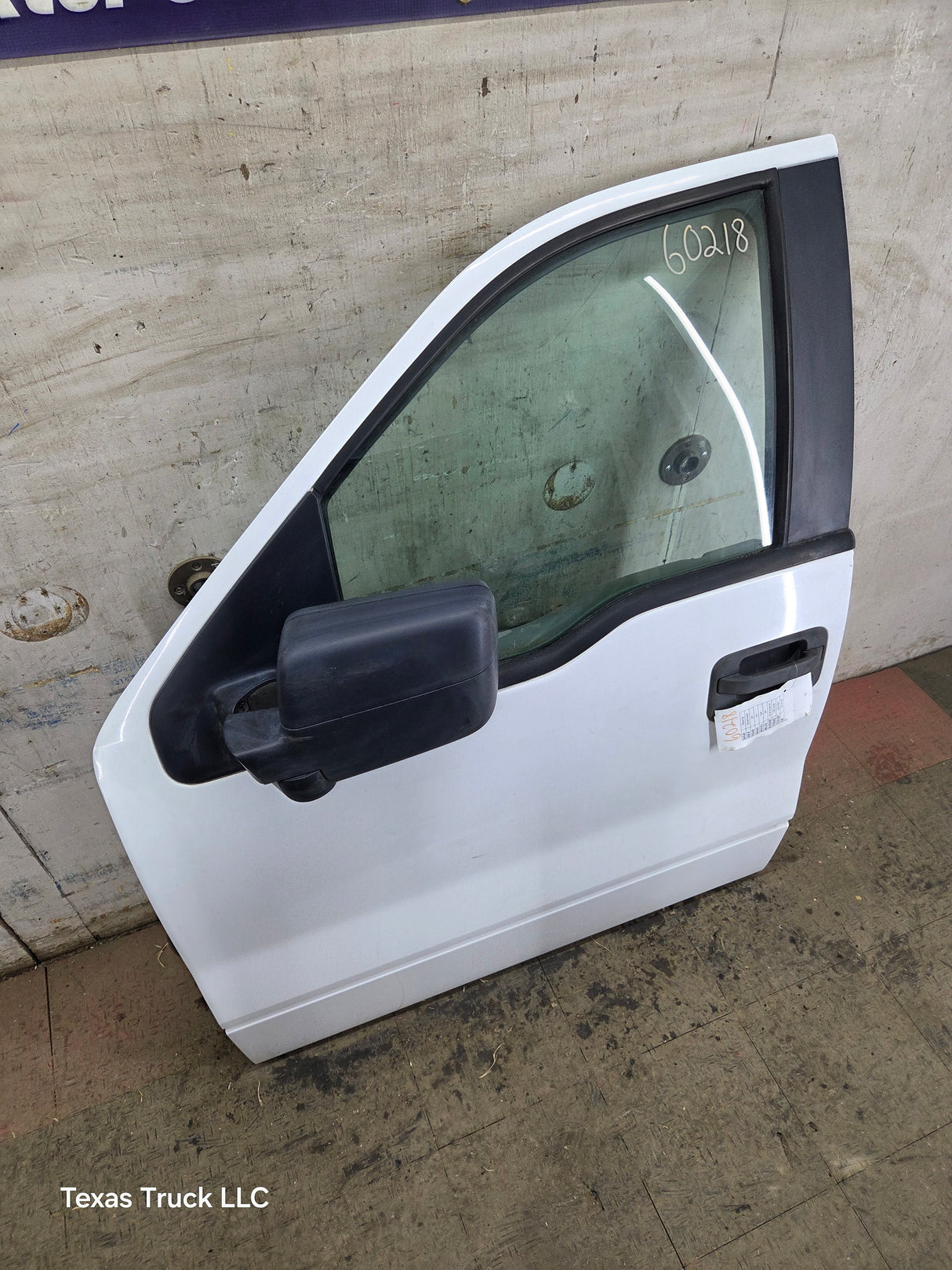 2004-2008 Ford F150 LH Driver Front Regular/Extended Cab Door
