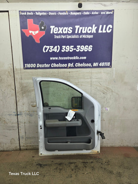 2004-2008 Ford F150 LH Driver Front Regular/Extended Cab Door