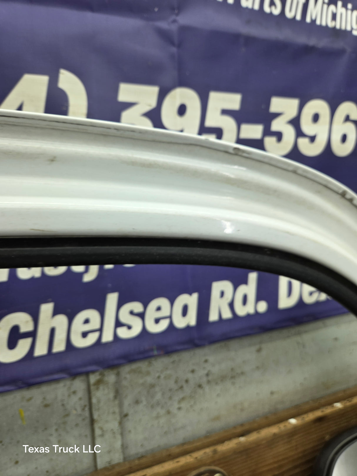1999-2006 Chevrolet Silverado / GMC Sierra 1500 2500 3500 HD Front Driver Side Door LH
