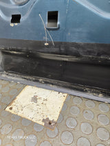 1999-2011 Ford Super Duty / Excursion Front Passenger RH Door F250 F350 F450 F550 - Black