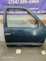 1988-2000 Chevrolet Silverado Suburban GMC Sierra RH Front Passenger Door