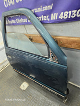 1988-2000 Chevrolet Silverado Suburban GMC Sierra RH Front Passenger Door
