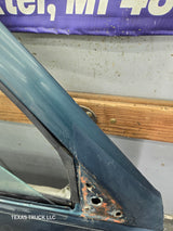 1988-2000 Chevrolet Silverado Suburban GMC Sierra RH Front Passenger Door