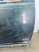 1988-2000 Chevrolet Silverado Suburban GMC Sierra RH Front Passenger Door