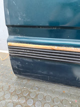 1988-2000 Chevrolet Silverado Suburban GMC Sierra RH Front Passenger Door