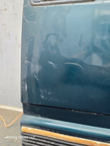 1988-2000 Chevrolet Silverado Suburban GMC Sierra RH Front Passenger Door